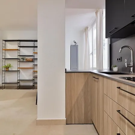 C23 Lovely 4 Bedroom Close To Maria Zambrano * Malaga