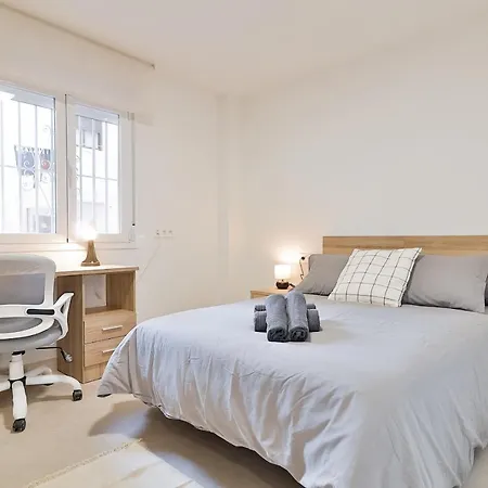 C23 Lovely 4 Bedroom Close To Maria Zambrano * Malaga